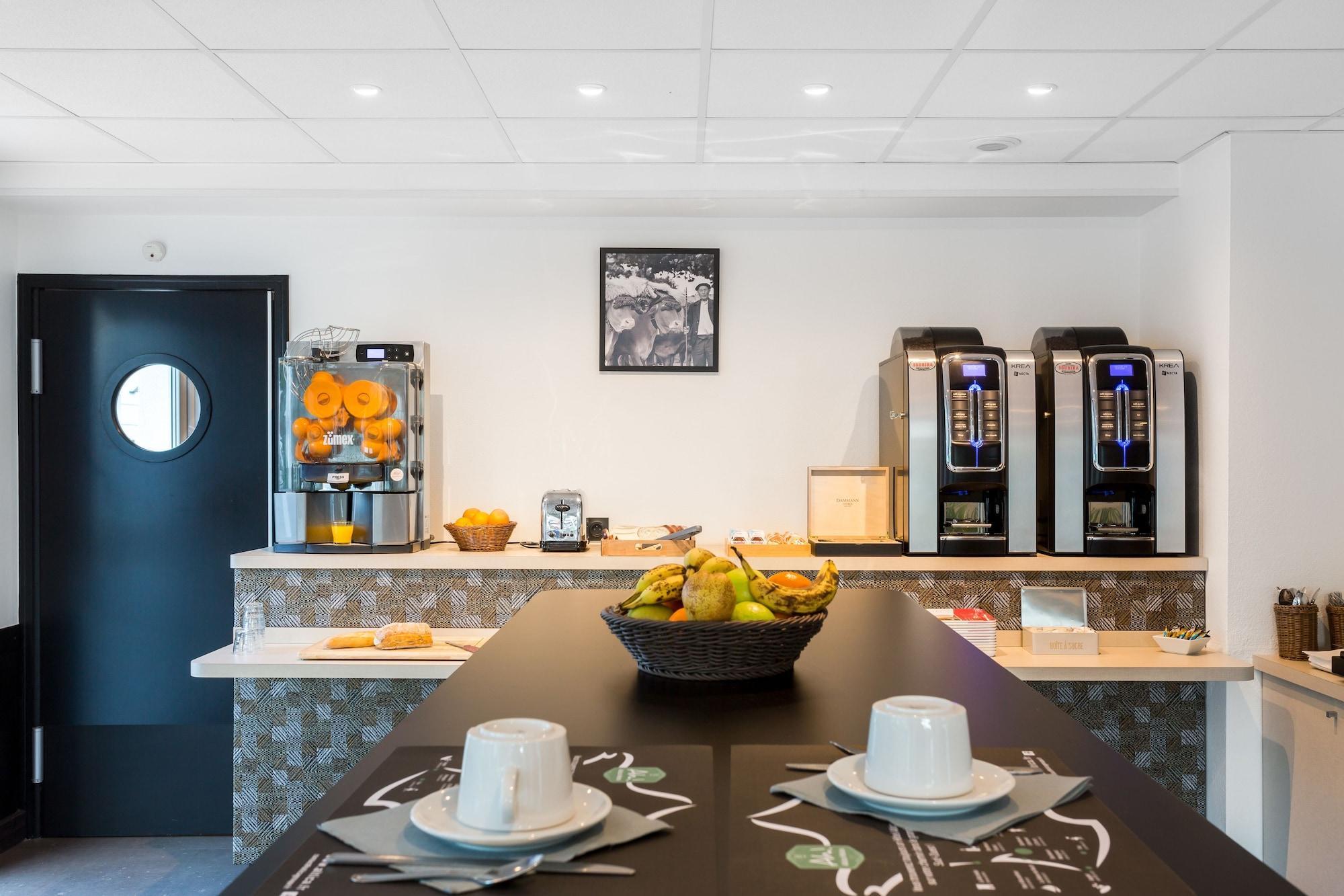 Kyriad Anglet - Biarritz Екстериор снимка